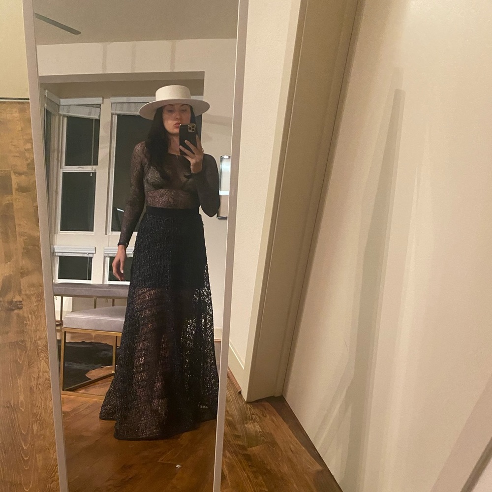 Meet your Posher, Elizabeth
